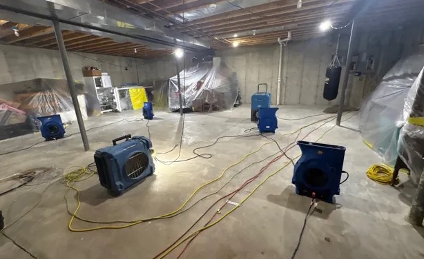 Sump Pump Failure Water Removal in Grand Crossing, FL