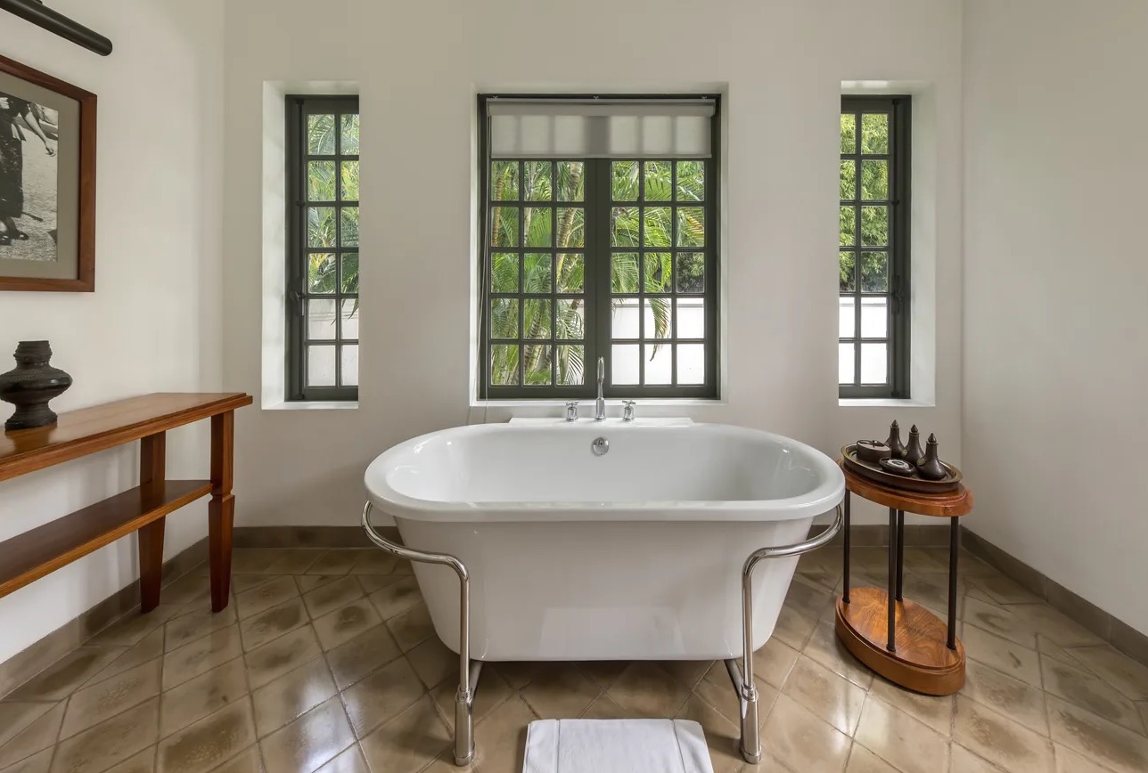 Shower & Tub Overflow Cleanup in Jacksonville, FL